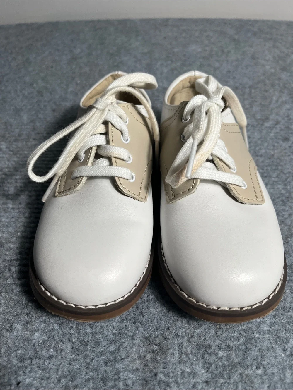 FootMates White and Cream Kids Lace-Up Dress Shoes